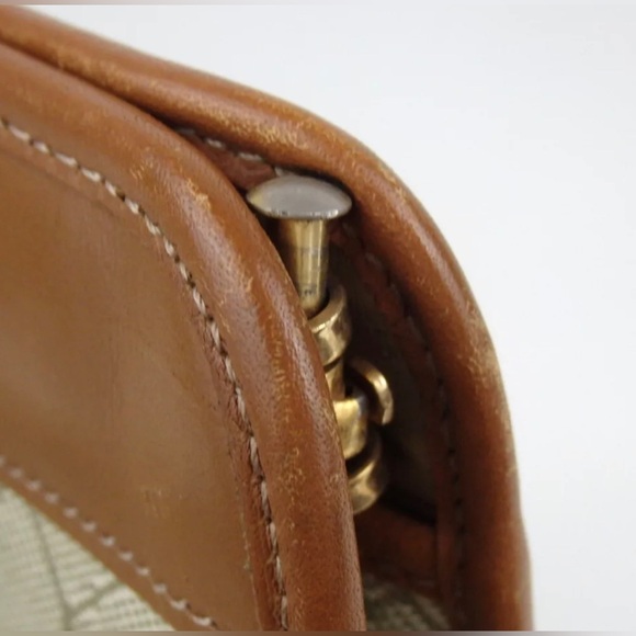 DIOR Vintage Honeycomb Pattern Clutch ❤️😍 - Picture 12 of 12